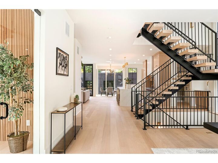 Property Photo: 547 S Williams St CO 80209