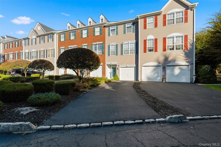 16 Autumn Drive  Nanuet NY 10954 photo
