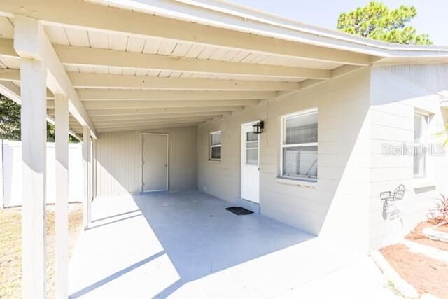 Property Photo:  4318 Berkley Drive  FL 33610