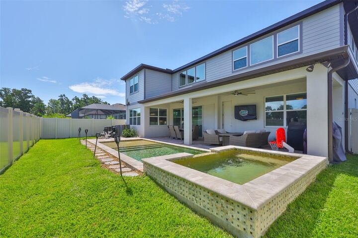 Property Photo:  2866 Quail Crest Court  FL 33594 