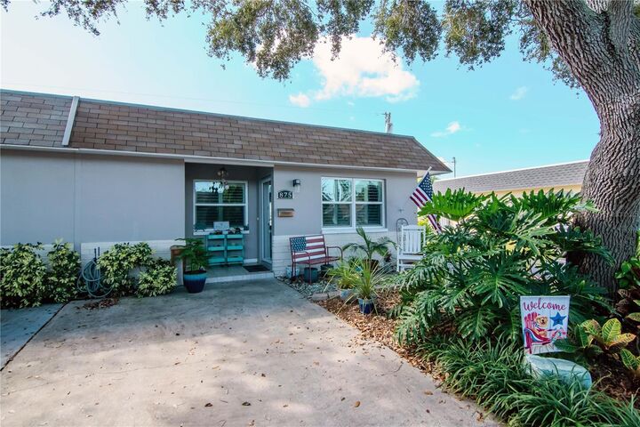 Property Photo:  875 Sky Loch Drive S  FL 34698