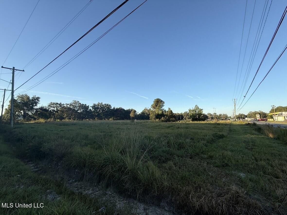Property Photo:  W North Street  MS 39571