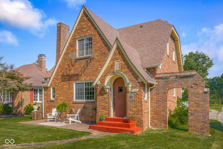 Property Photo:  720 22nd Street  IN 47201 