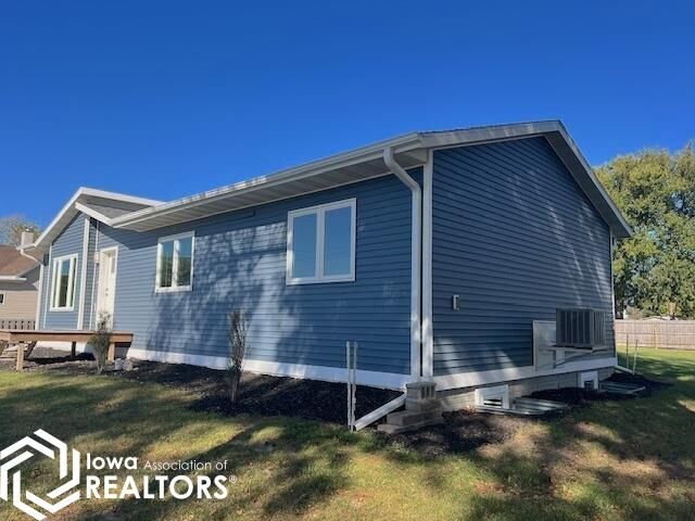 Property Photo:  1519 Davis Avenue  IA 50112 