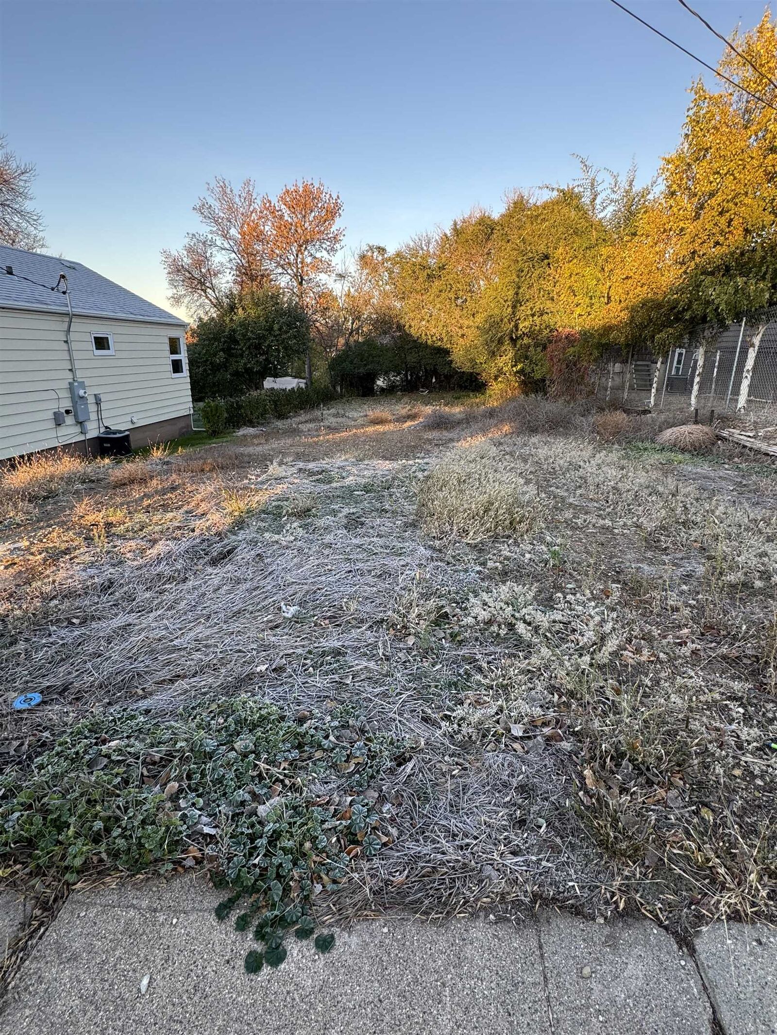 Property Photo: 729 NE 12th St ND 58703