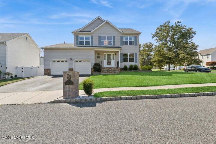 2 Higgins Court  Howell NJ 07731 photo