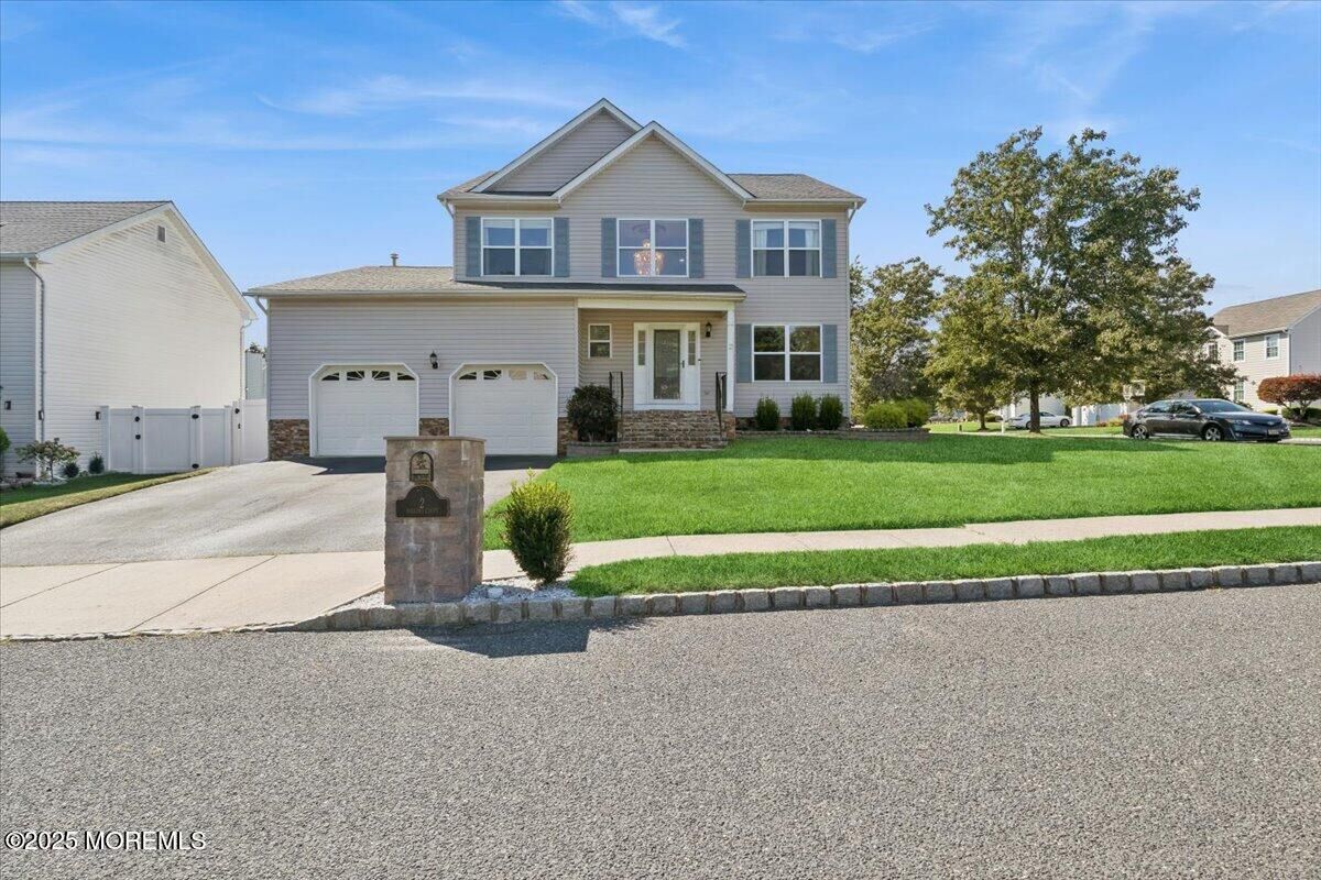 Property Photo:  2 Higgins Court  NJ 07731
