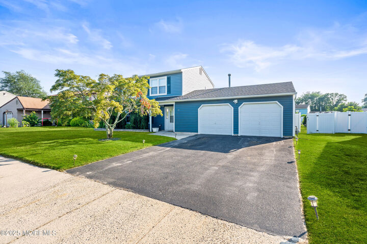 Property Photo:  37 Starlight Road  NJ 07731