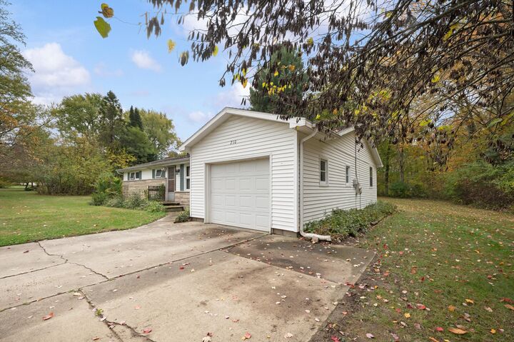 Property Photo:  210 Beeson Road  MI 49120 