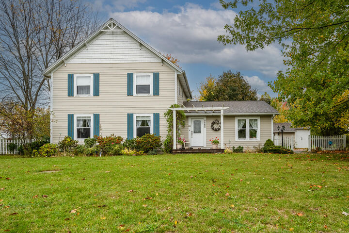 5665 W Phillips Road  Three Oaks MI 49128 photo