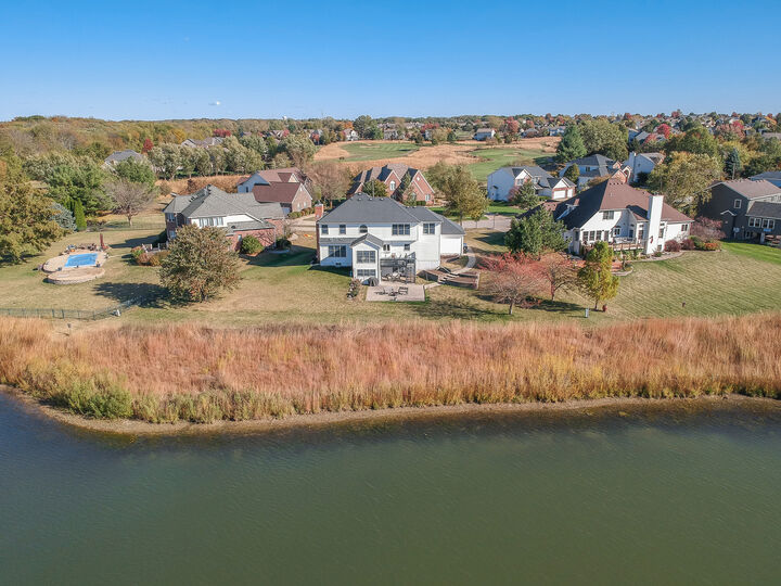 Property Photo:  3 Pebblebrook Court  IL 61705