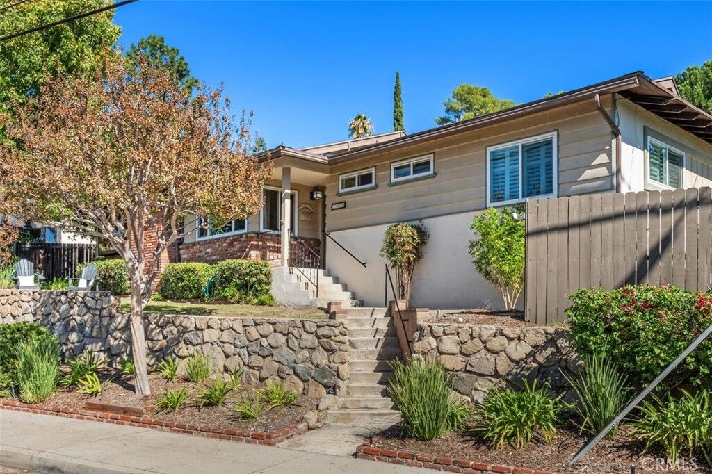 Property Photo:  3959 Santa Carlotta Street  CA 91214