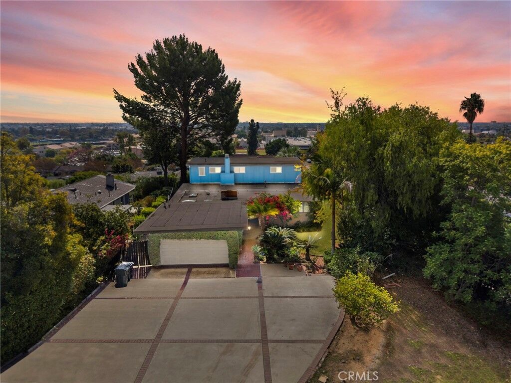 Property Photo:  404 Cannon Lane  CA 92831