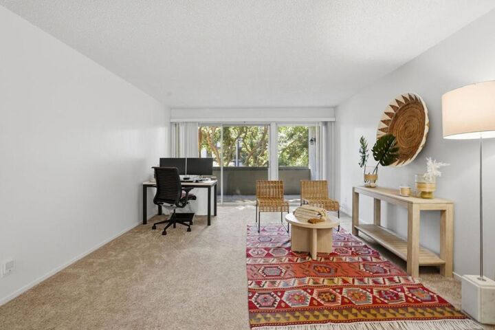 Property Photo: 955 Shorepoint Court 200 CA 94501