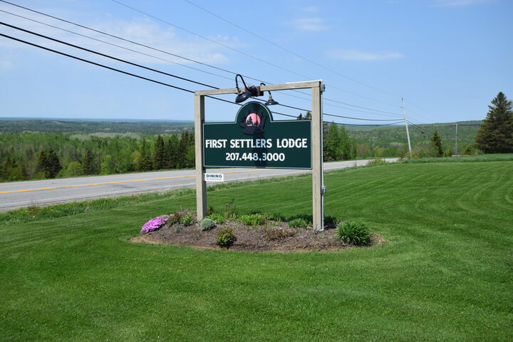 Property Photo:  341 U.s. Route 1  ME 04424