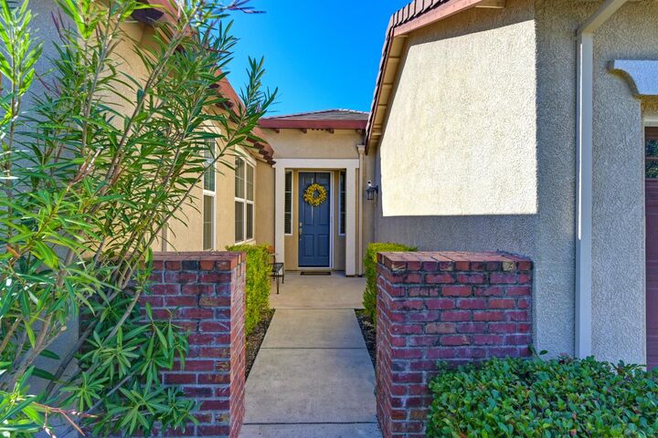 Property Photo:  1880 Stageline Circle  CA 95765