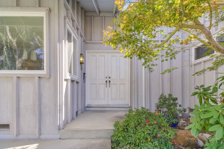 Property Photo: 7825 Greenridge Way CA 95628