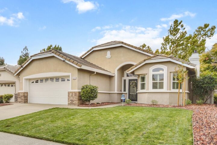 Property Photo:  5297 Angelrock Loop  CA 95747