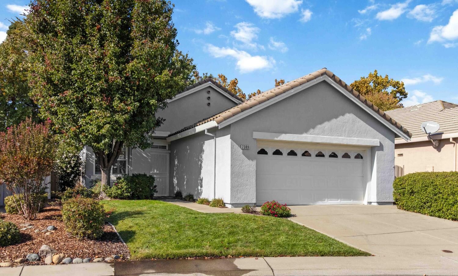 Property Photo:  7389 Apple Hollow Loop  CA 95747