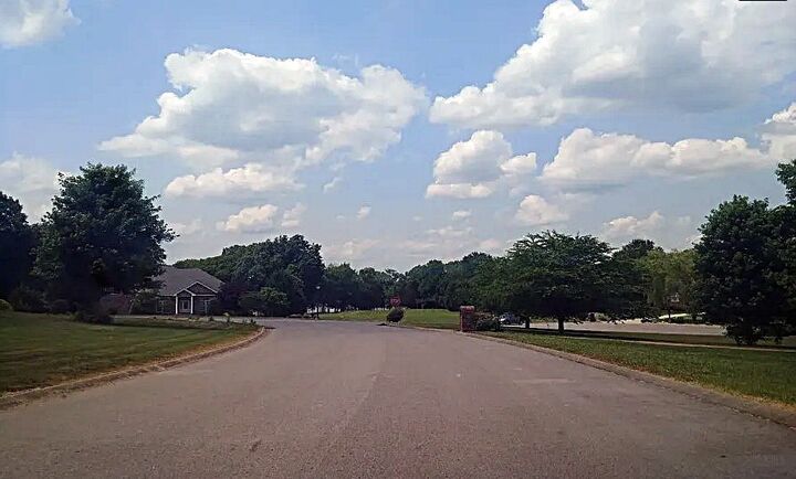 Property Photo:  1812 Pointe Ct  TN 37087 