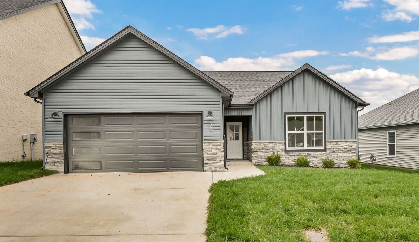 Property Photo:  555 Ayden Ln  TN 37042