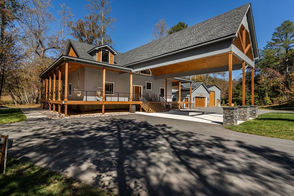 Property Photo: 1248 Sunset Road GA 30541