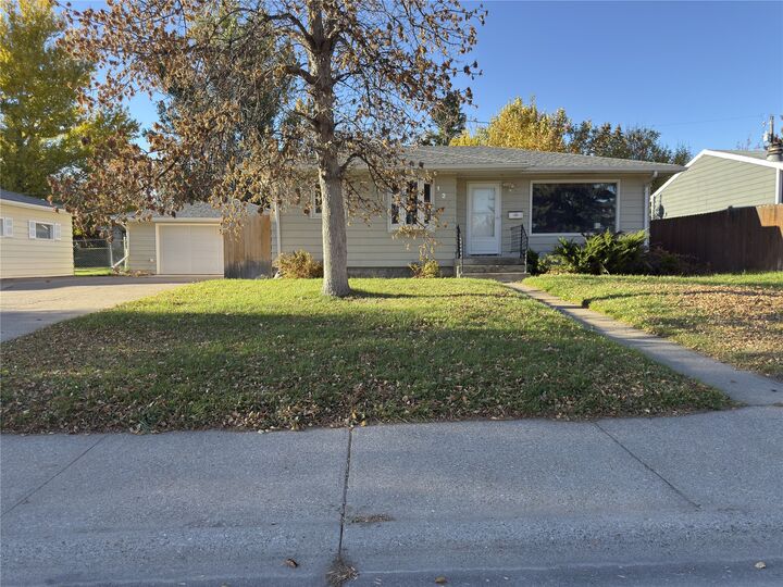 Property Photo:  121 Riverview 6 W  MT 59404