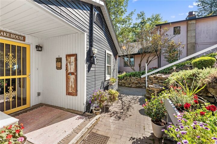 Property Photo:  32042 Sunset Drive  OH 44423