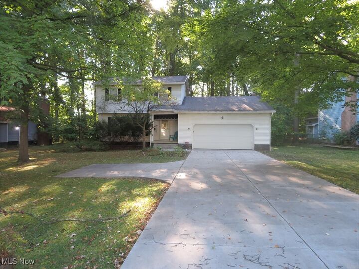 Property Photo:  6931 Lockwood Boulevard  OH 44512