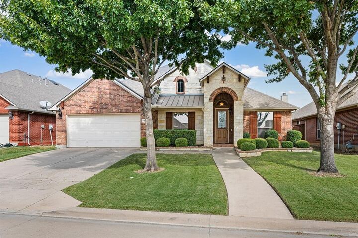 Property Photo:  7228 Old Santa Fe Trail  TX 76131