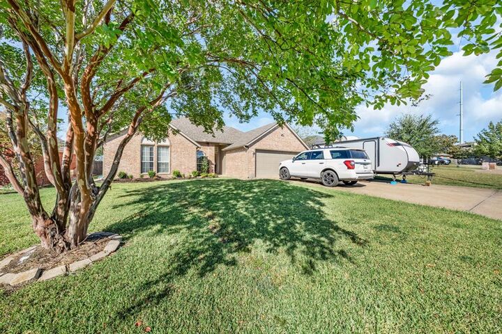 Property Photo:  305 Rustic Grove Lane  TX 75189