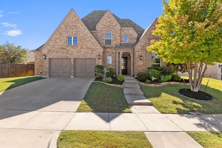 Property Photo: 6211 Prairie Brush Trail TX 76226