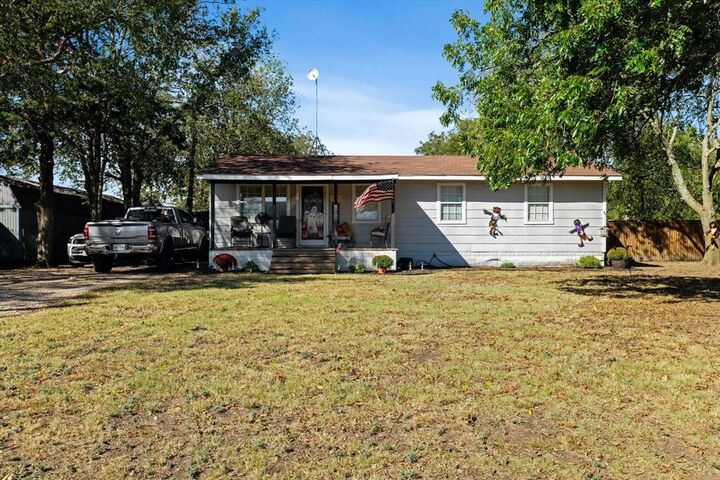 Property Photo:  1325 Pilot Grove Road  TX 75491 