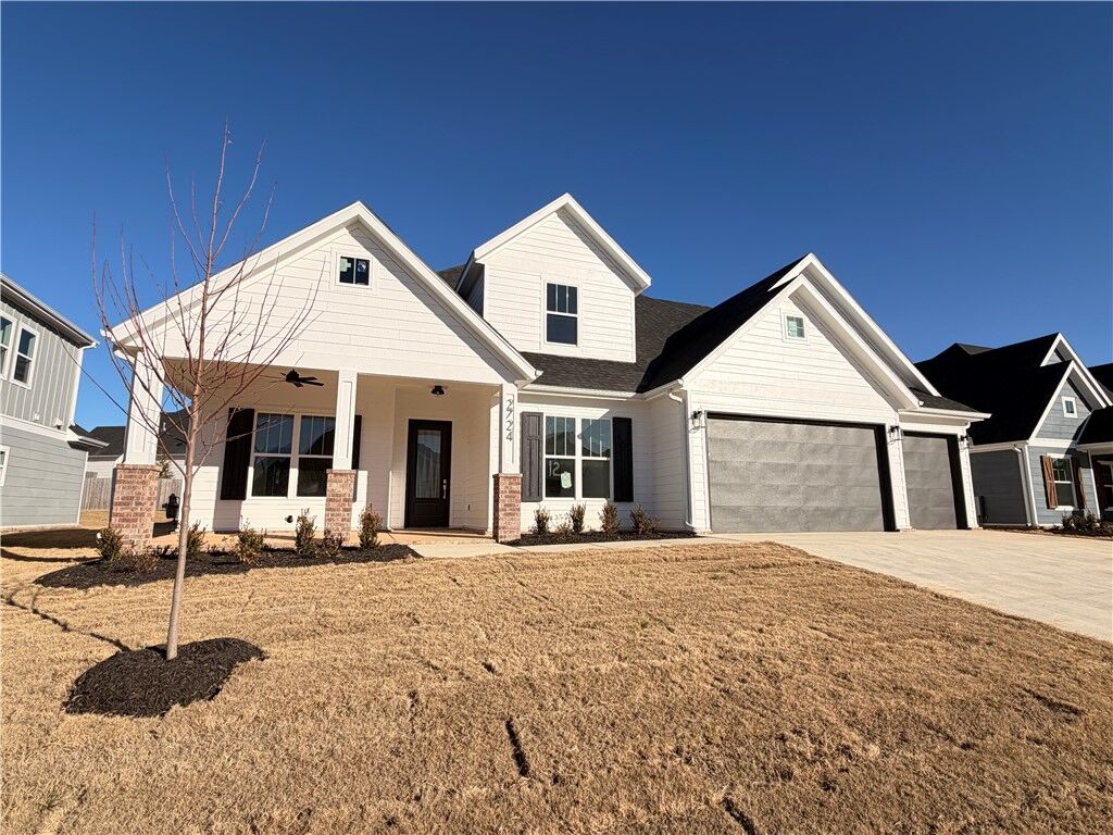 Property Photo: 2724 Amaris Avenue AR 72745