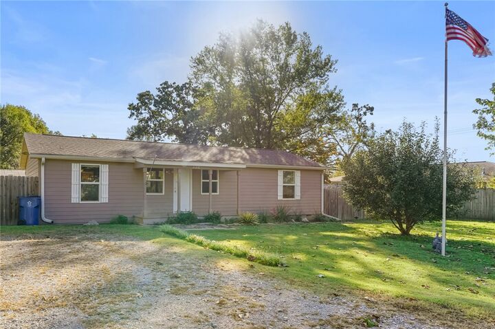 356 S Eastern Avenue  Gentry AR 72734 photo