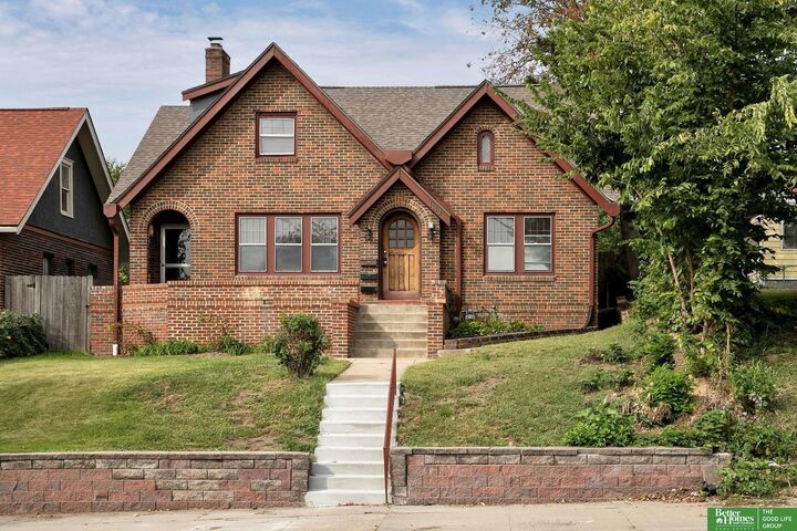 Property Photo: 1112 S 60th Street NE 68106