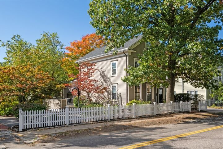 126 Summer 126  Watertown MA 02472 photo