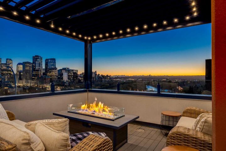 134 6 Avenue NW  Calgary AB T2M 0A1 photo