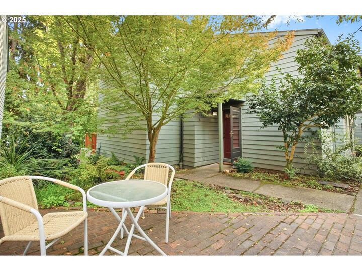 4441 Fox Hollow Rd 4  Eugene OR 97405 photo