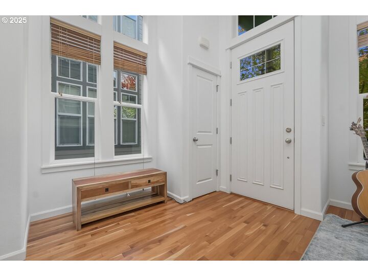 Property Photo:  8810 SE 12th Ave  OR 97202