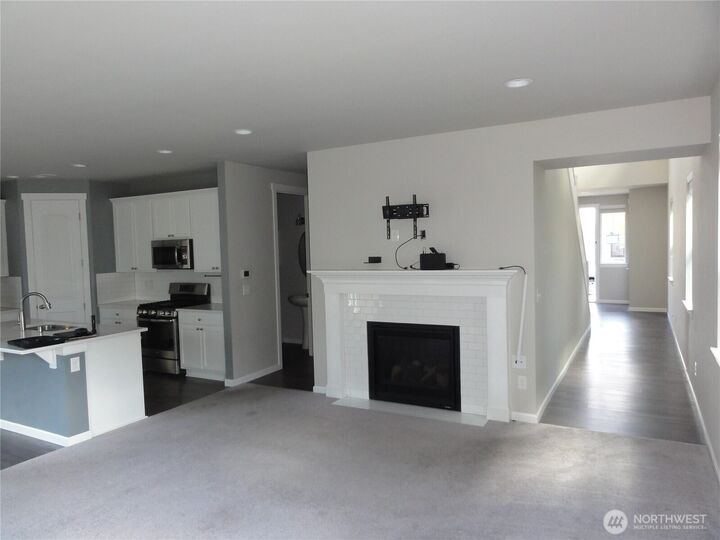 Property Photo:  5107  Kenrick Street SE  WA 98503
