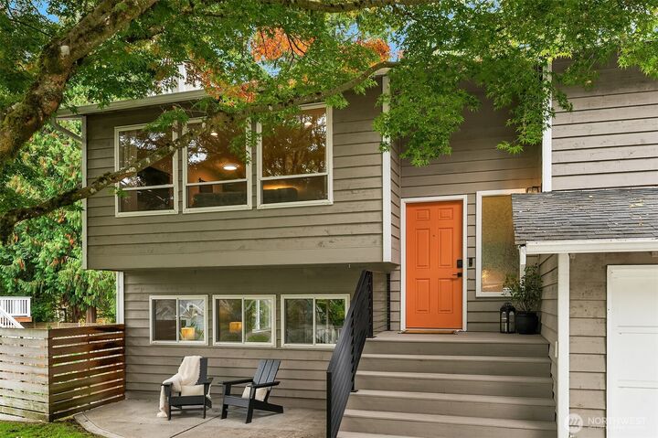 Property Photo:  1816  171st Place SE  WA 98012