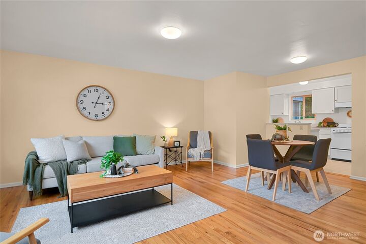 Property Photo:  901 N  Forest Street 107  WA 98225 