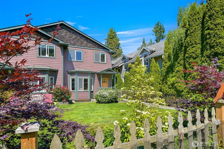 707  Donovan Avenue  Bellingham WA 98225 photo