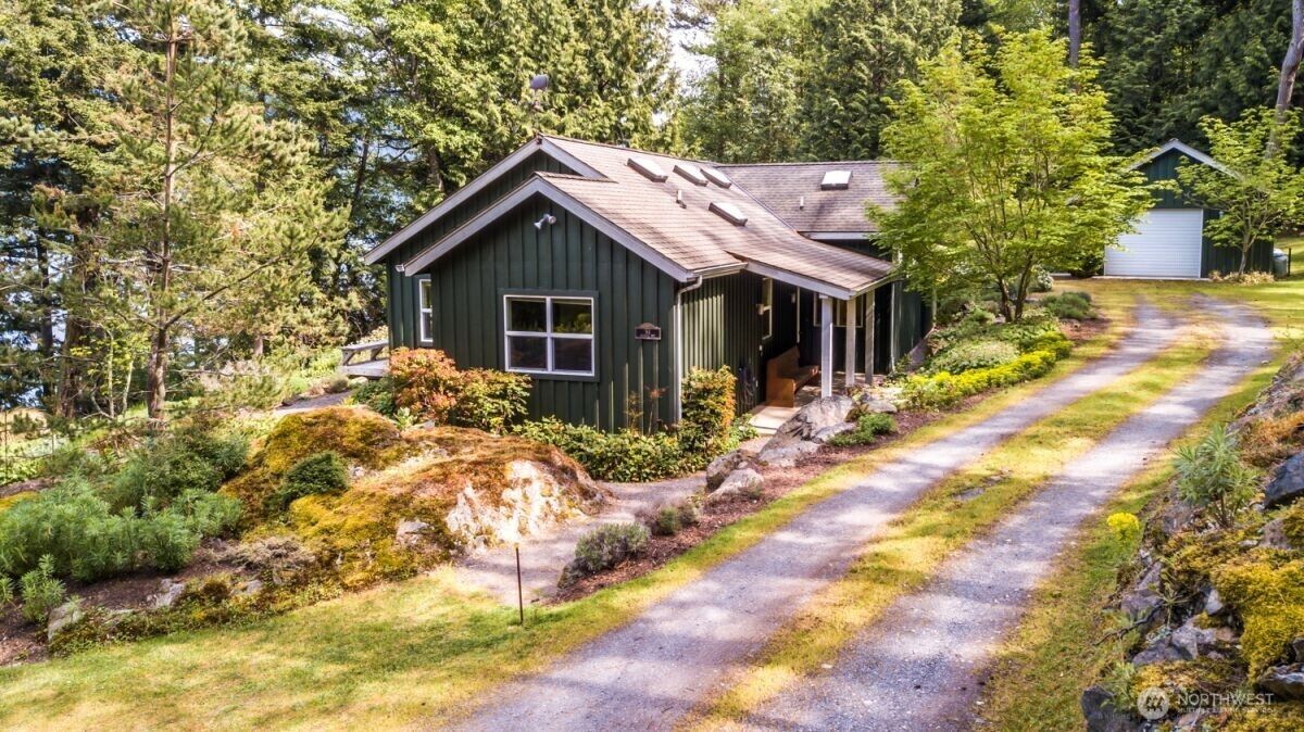 Property Photo: 94 Bronson Way WA 98245