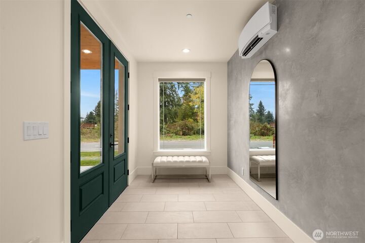 Property Photo: 2411 SW 346th Street WA 98023