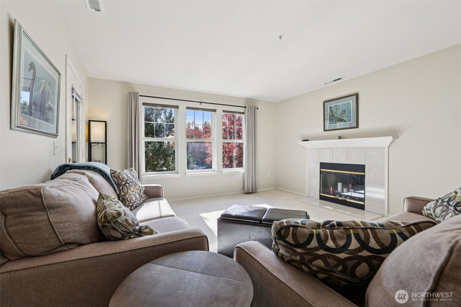 Property Photo:  4109  224th Lane SE 207  WA 98029 