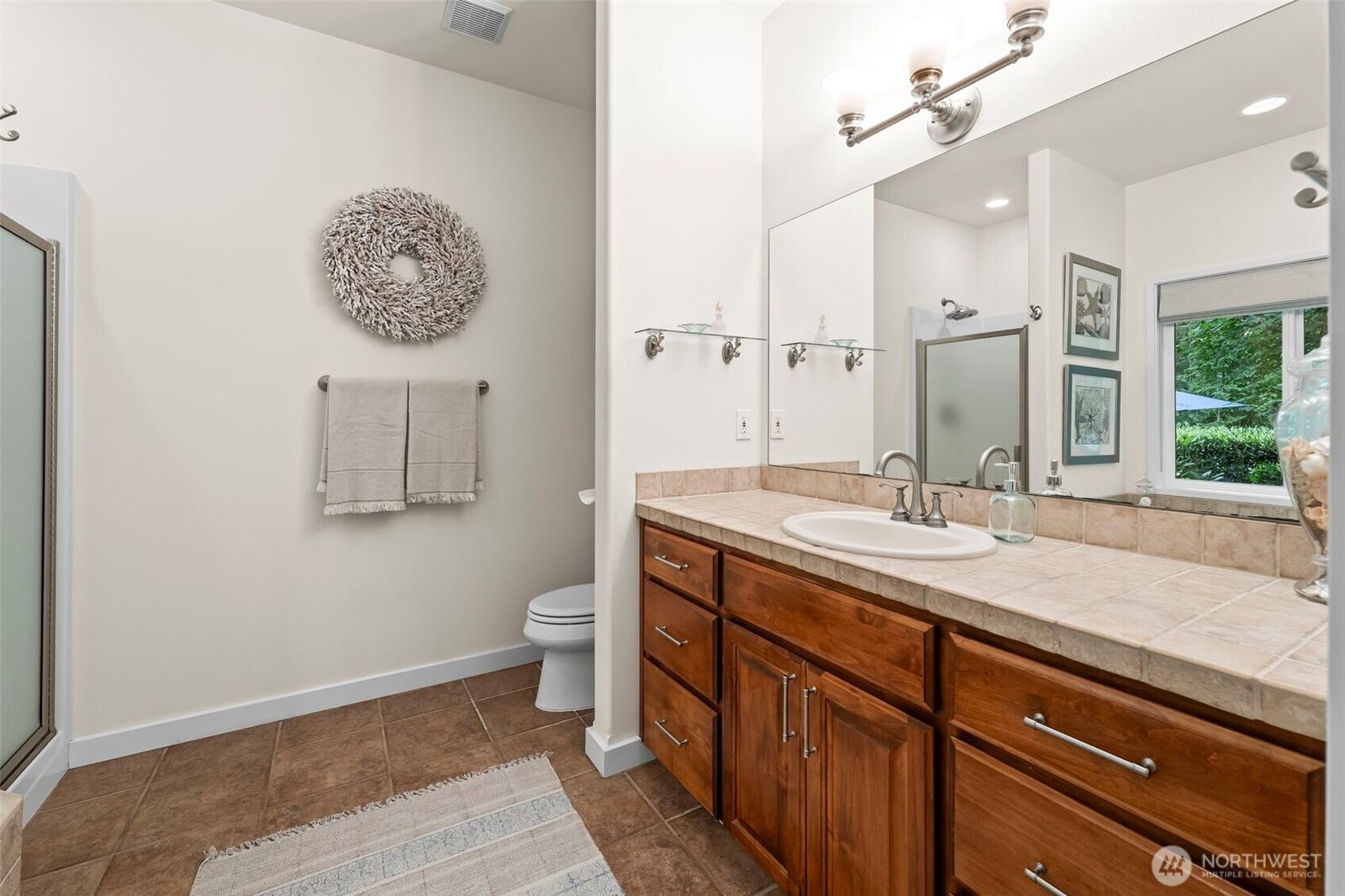 Property Photo: 1090 Paha View Drive WA 98333