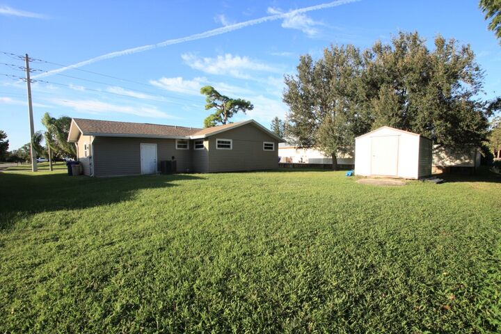 Property Photo:  572 Orange Avenue  FL 32958