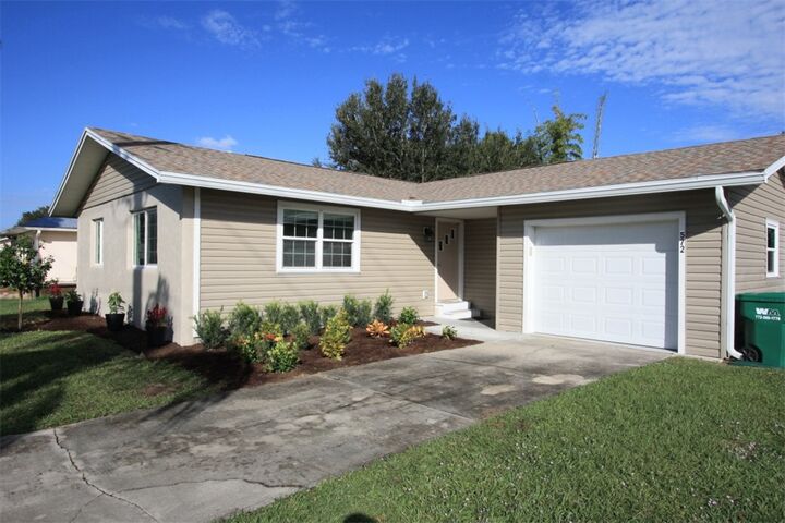 Property Photo: 572 Orange Avenue FL 32958
